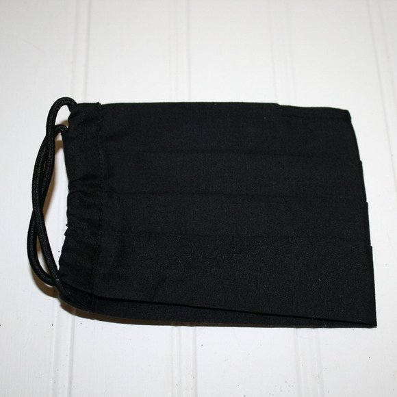 HANDMADE Black Cotton Fabric Face Mask has Pocket - Picture 2 of 3